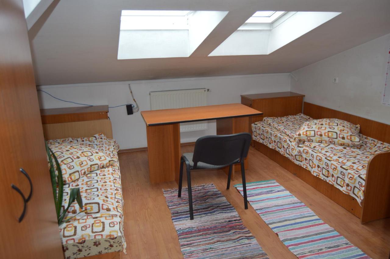 Kollege Hostel Клуж-Напока Екстериор снимка