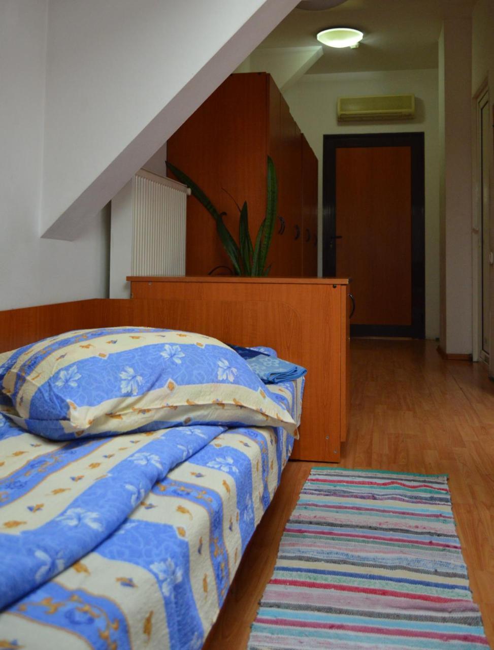 Kollege Hostel Клуж-Напока Екстериор снимка