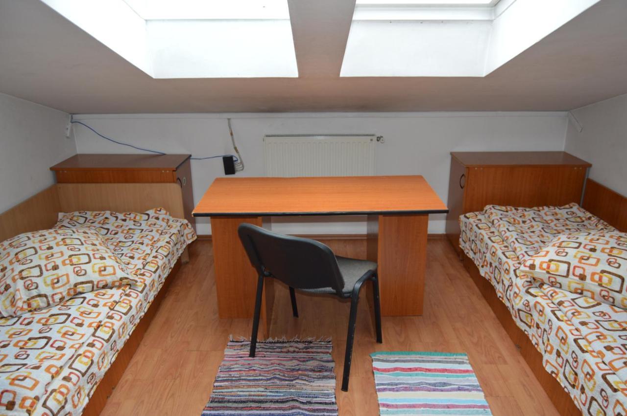 Kollege Hostel Клуж-Напока Екстериор снимка